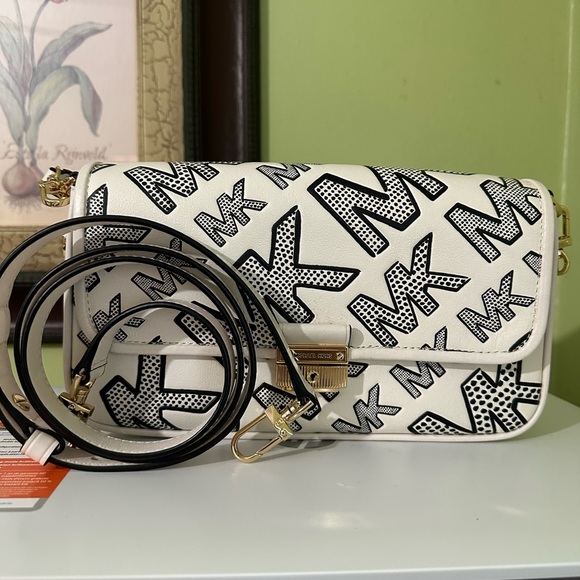 π€ β€οΈMICHAEL KORS β€οΈπ€ BRADSHAW SMALL LOGO EMBOSSED LEATHER SHOULDER - Picture 3 of 14